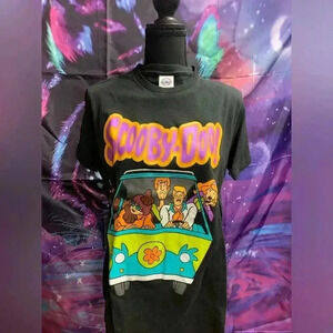 🤑 5 for $25 
Scooby Doo T-shirt